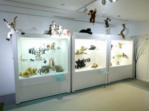 シュタイフ アニマルワールド展（横浜人形の家）会場の様子