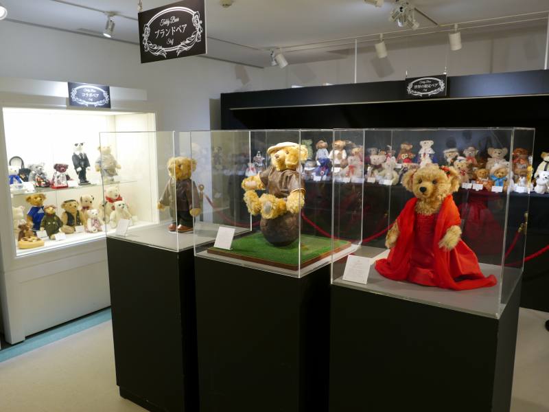 シュタイフ アニマルワールド展（横浜人形の家）会場の様子