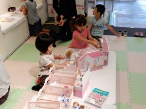 蛍リカちゃん、八戸市に寄贈されました。（しあわせのリカちゃん展八戸が終了）