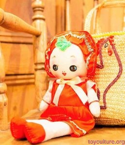 日本クラブWEBギャラリー企画展 「日本の人形：昭和から令和へ」展示